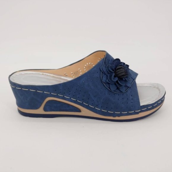 Yasirun Womens Slide Sandals Blue Floral Applique Wedge Heels Slip Ons 41 New - Picture 1 of 9